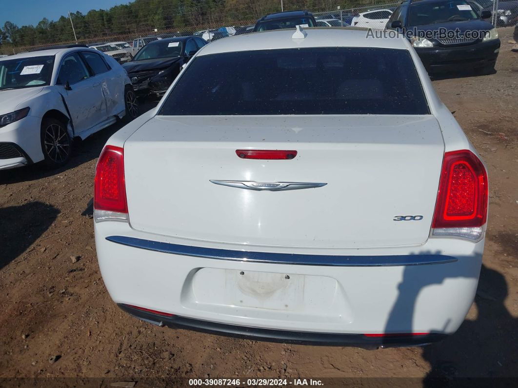 2017 Chrysler 300 Limited White vin: 2C3CCAAG7HH653488