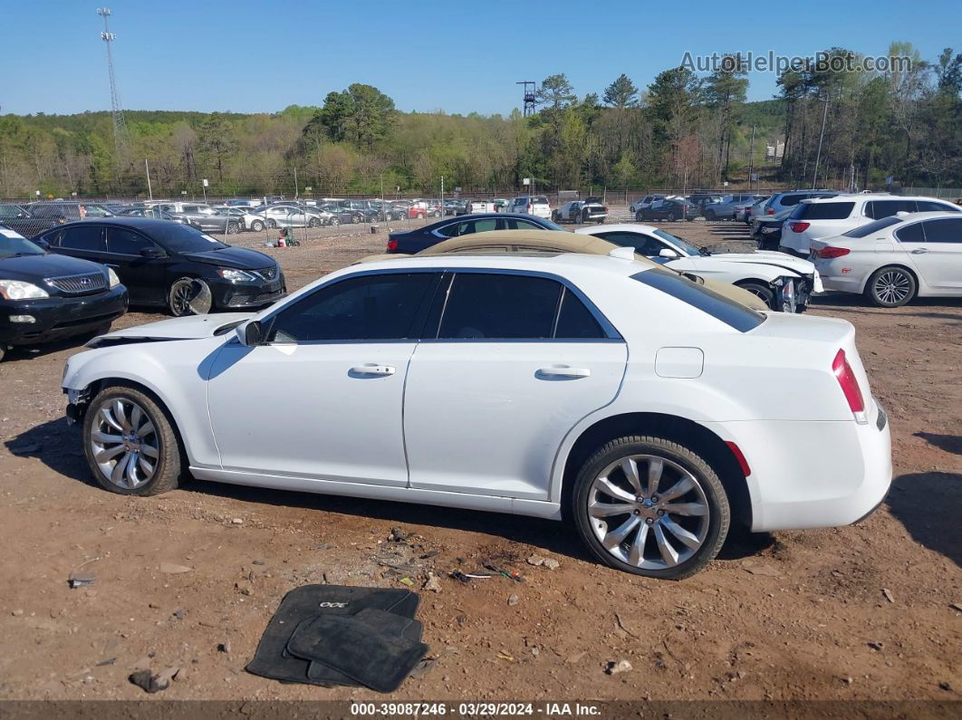 2017 Chrysler 300 Limited White vin: 2C3CCAAG7HH653488