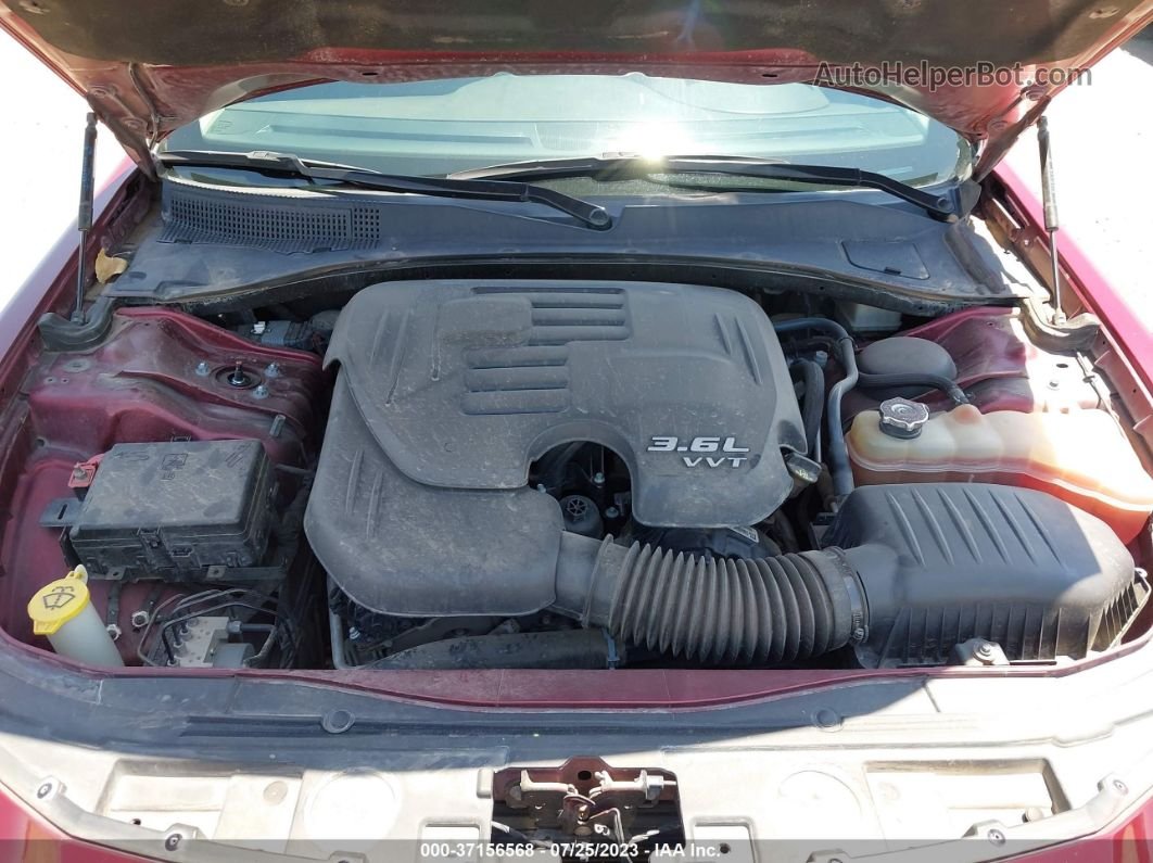 2019 Chrysler 300 Touring Темно-бордовый vin: 2C3CCAAG7KH729086