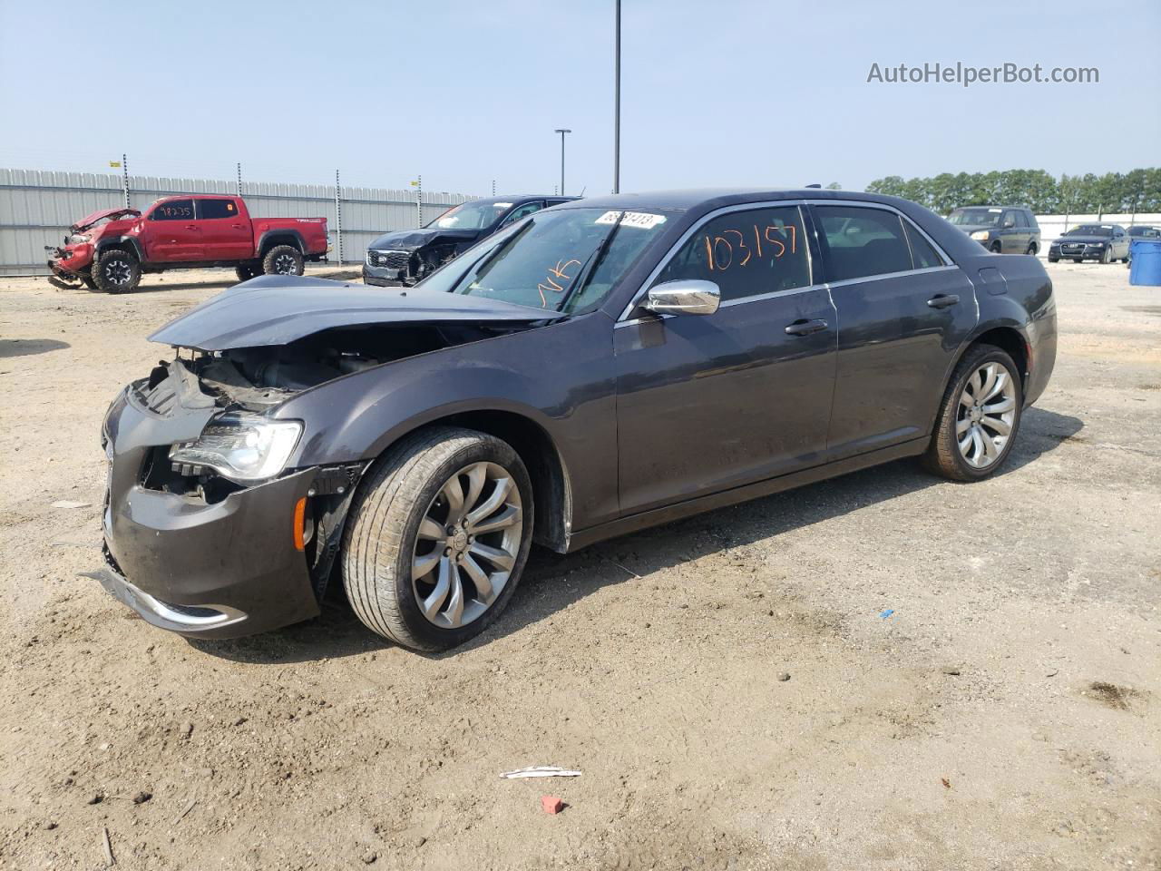 2019 Chrysler 300 Touring Серый vin: 2C3CCAAG7KH760886