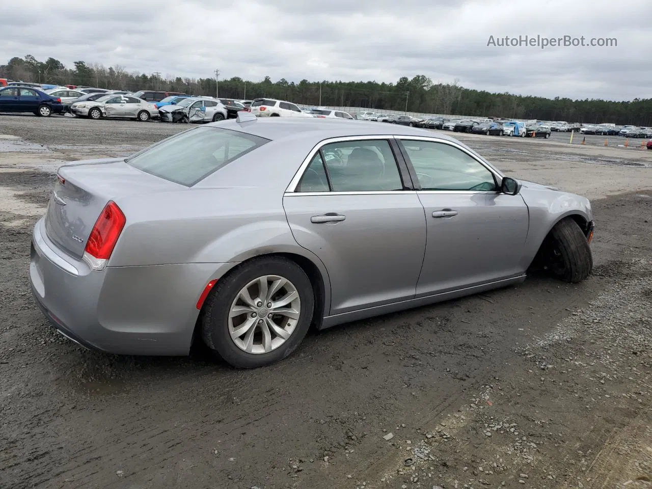 2016 Chrysler 300 Limited Серебряный vin: 2C3CCAAG8GH161132