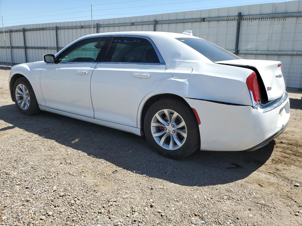 2016 Chrysler 300 Limited White vin: 2C3CCAAG8GH181283