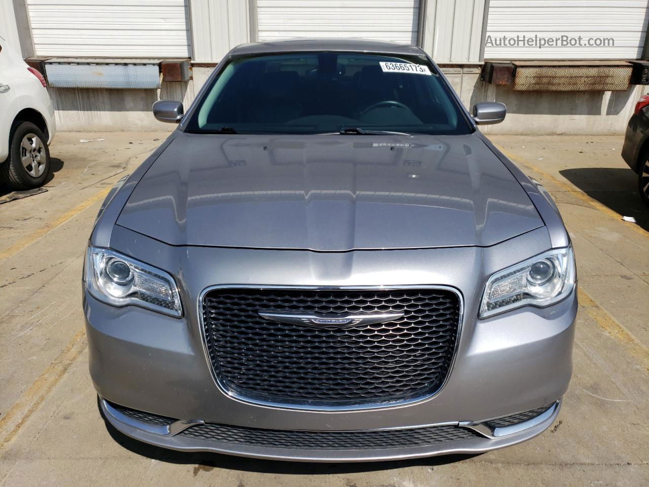 2016 Chrysler 300 Limited Silver vin: 2C3CCAAG8GH229803