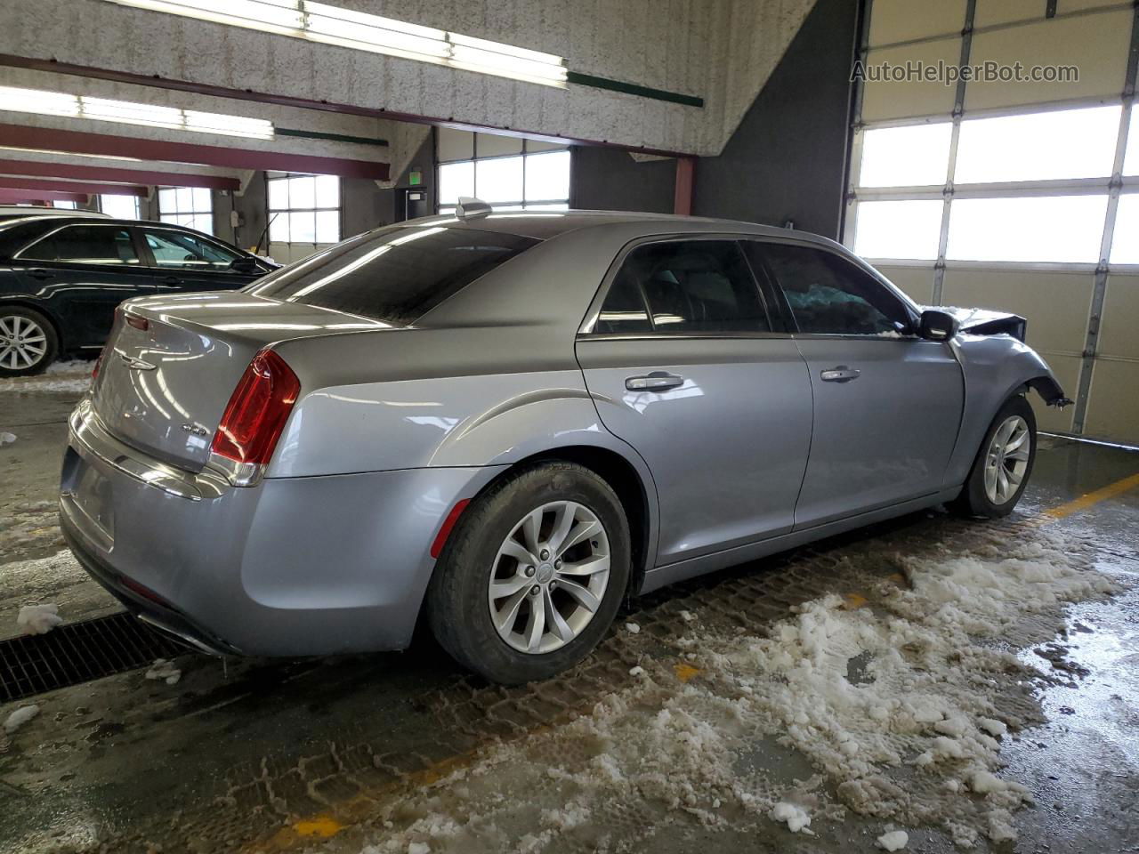 2016 Chrysler 300 Limited Серебряный vin: 2C3CCAAG8GH235441