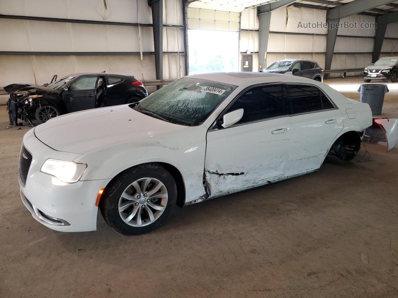 2016 Chrysler 300 Limited White vin: 2C3CCAAG8GH273929