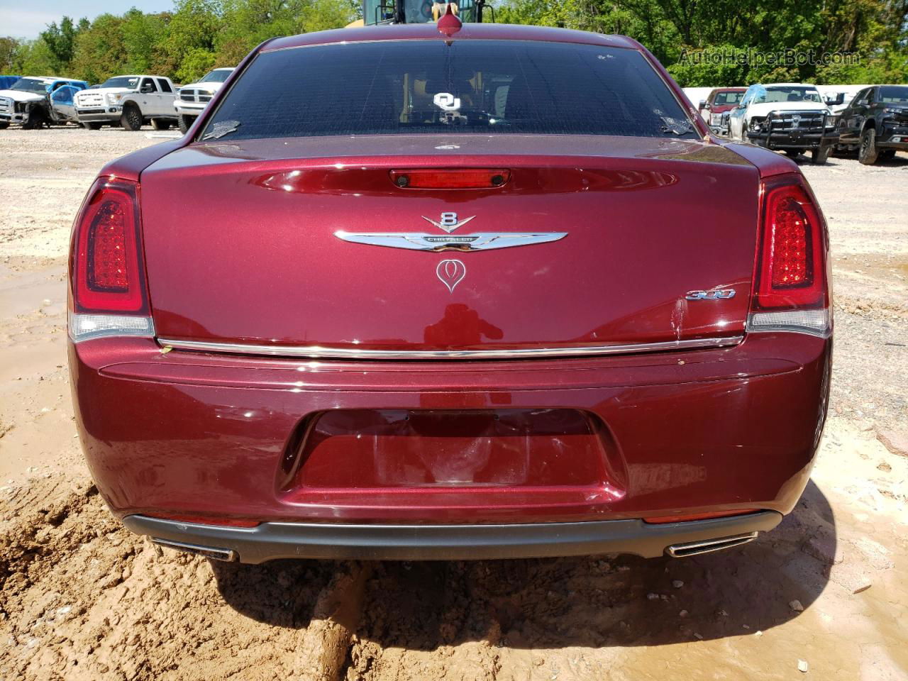 2019 Chrysler 300 Touring Burgundy vin: 2C3CCAAG8KH500982