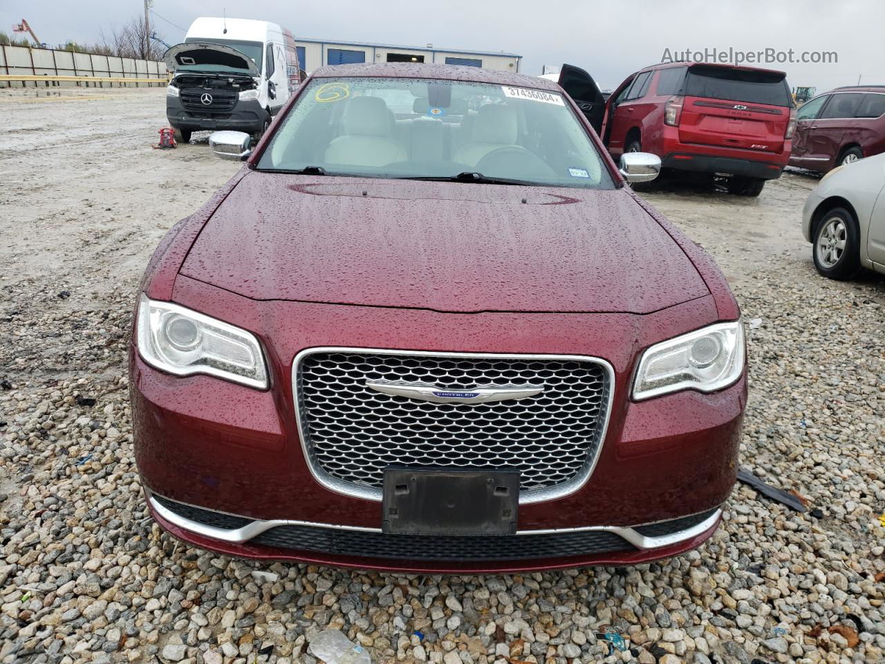 2019 Chrysler 300 Touring Burgundy vin: 2C3CCAAG8KH727038