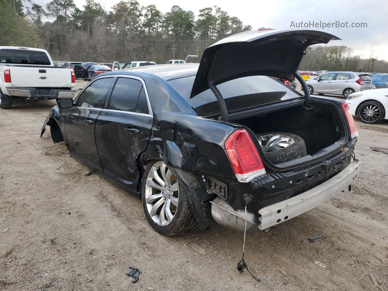 2019 Chrysler 300 Touring Black vin: 2C3CCAAG8KH755809