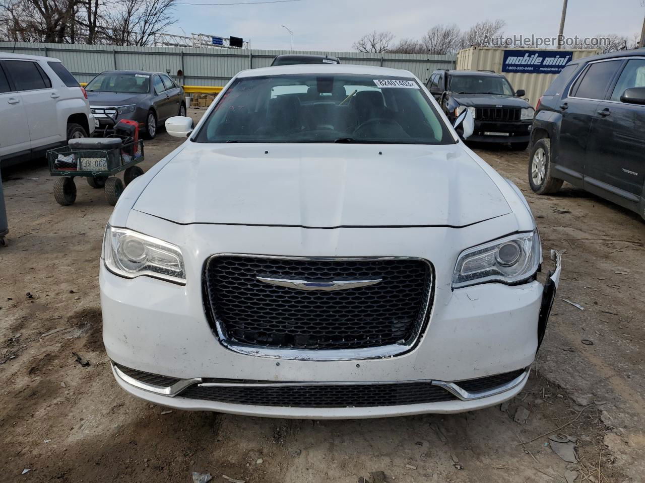 2016 Chrysler 300 Limited Белый vin: 2C3CCAAG9GH235593