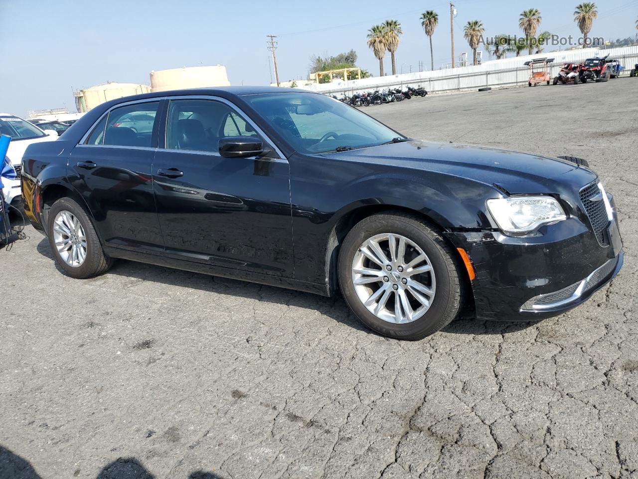 2019 Chrysler 300 Touring Black vin: 2C3CCAAG9KH517290