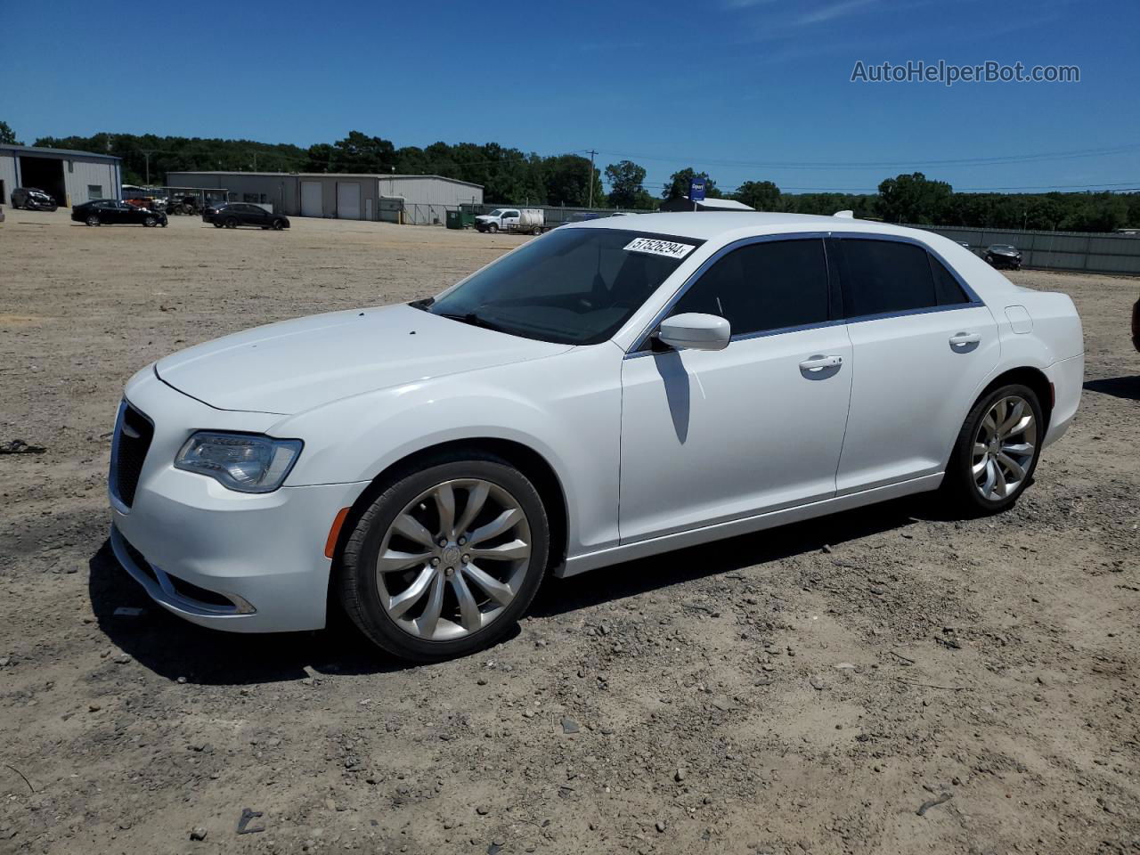 2019 Chrysler 300 Touring White vin: 2C3CCAAG9KH548183