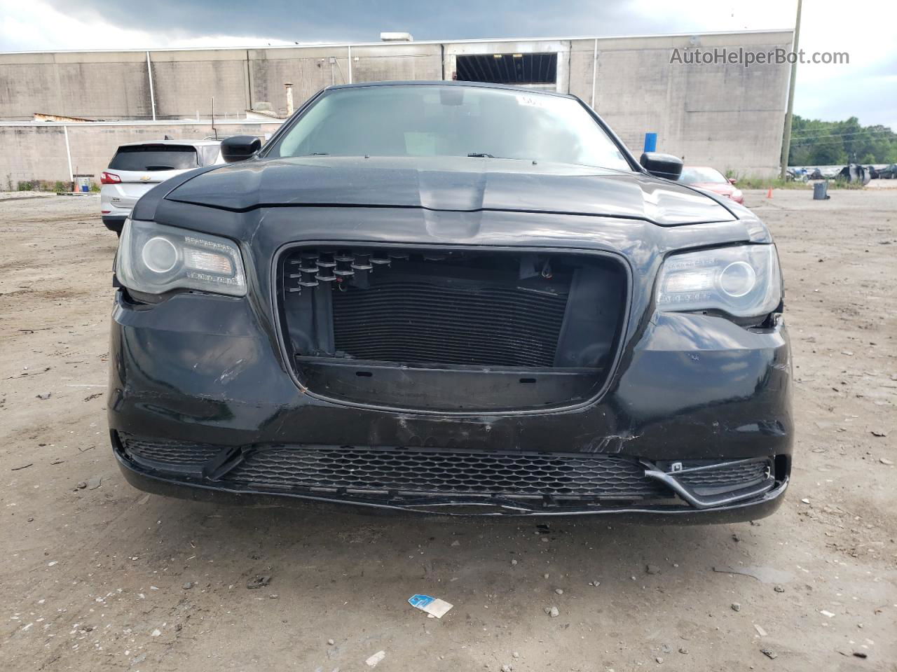 2019 Chrysler 300 Touring Black vin: 2C3CCAAG9KH590305