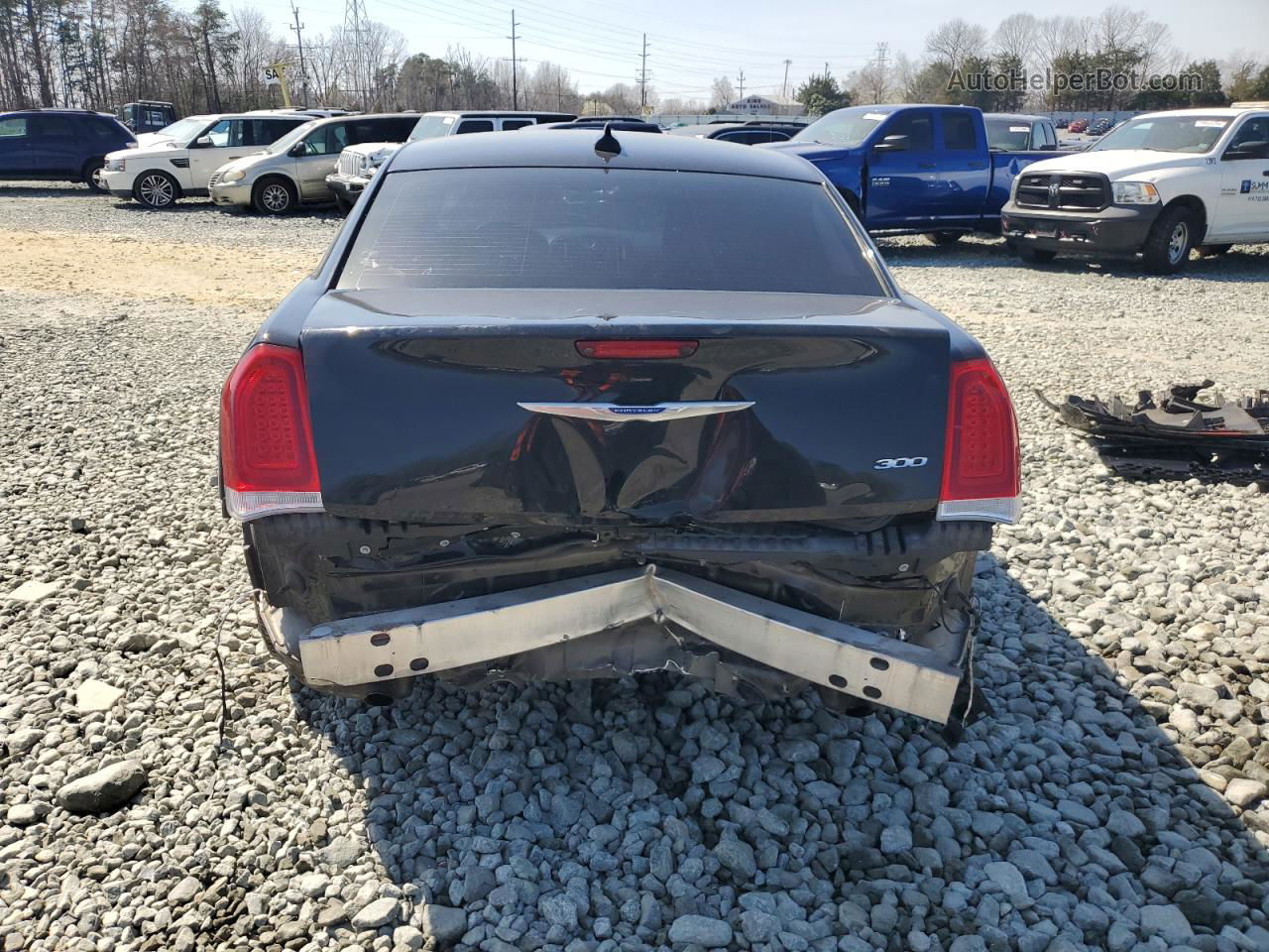 2019 Chrysler 300 Touring Black vin: 2C3CCAAG9KH610374