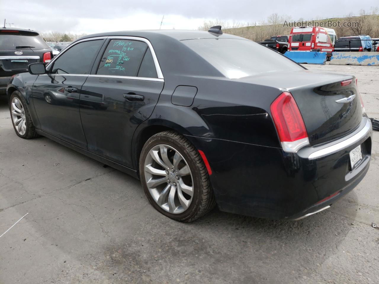 2019 Chrysler 300 Touring Black vin: 2C3CCAAG9KH755561