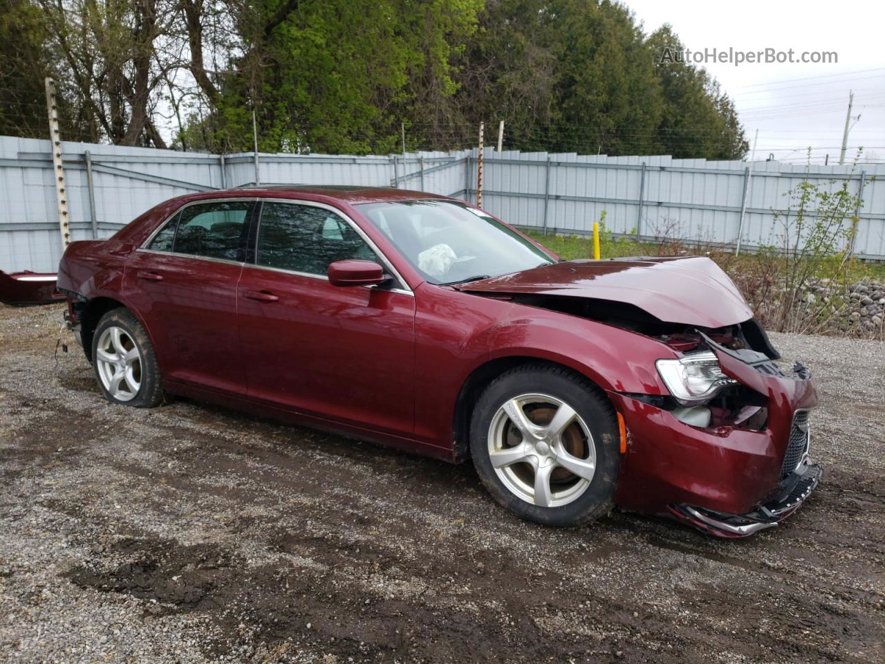 2017 Chrysler 300 Limited Red vin: 2C3CCAAGXHH651007