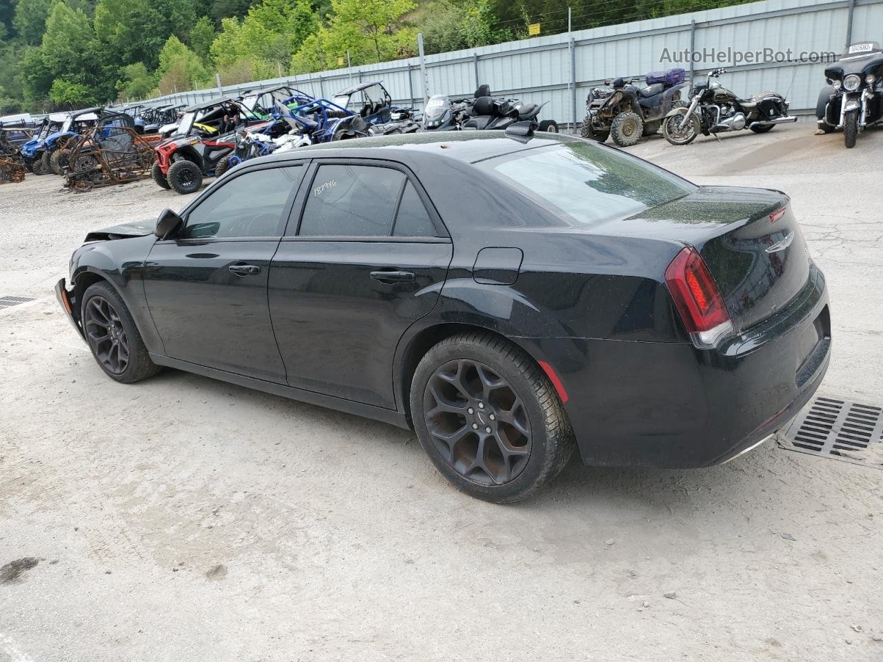 2019 Chrysler 300 Touring Black vin: 2C3CCAAGXKH500823