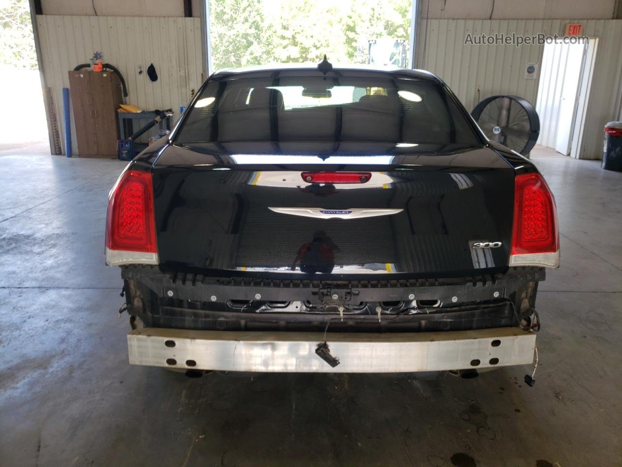 2019 Chrysler 300 Touring Black vin: 2C3CCAAGXKH590474