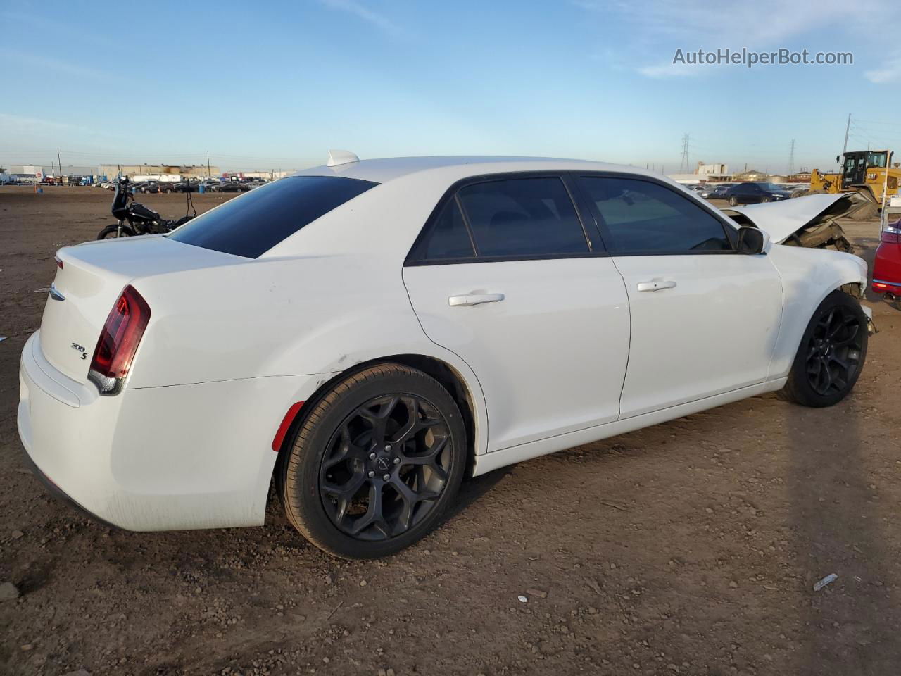 2019 Chrysler 300 S White vin: 2C3CCABG0KH585430