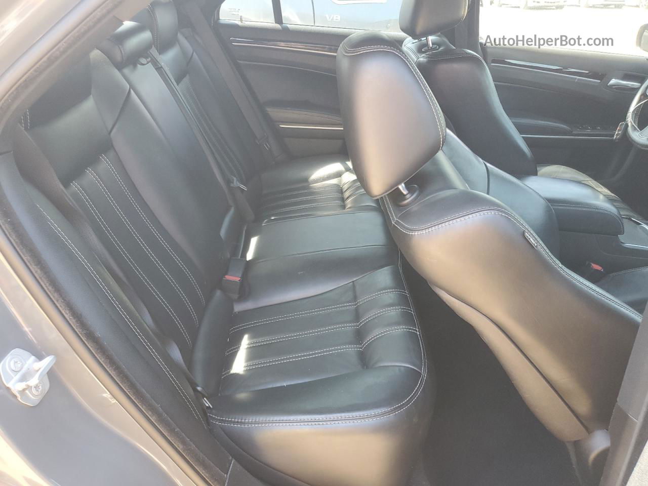 2019 Chrysler 300 S Gray vin: 2C3CCABG1KH625921