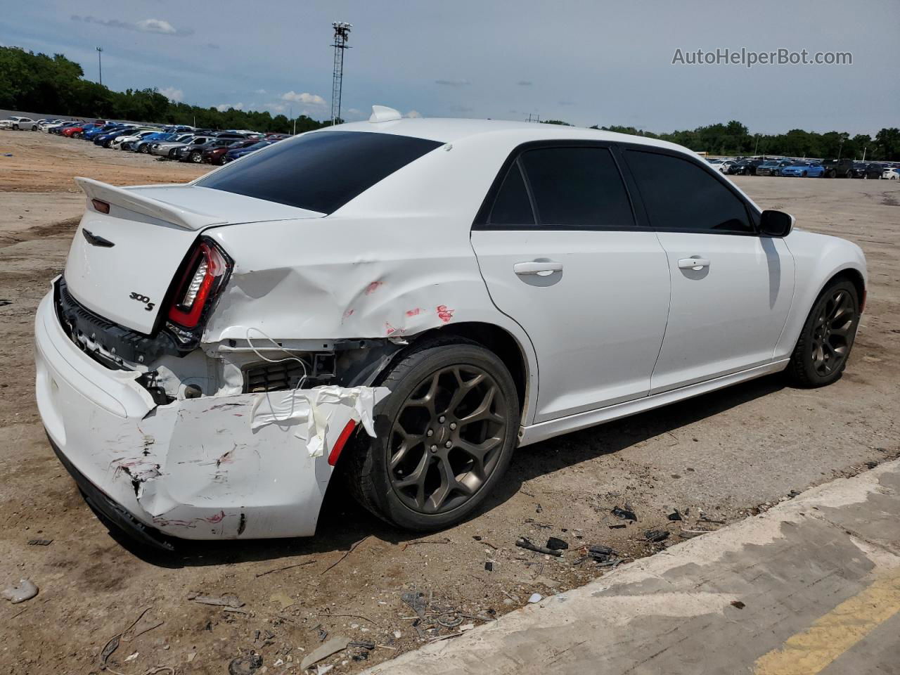 2017 Chrysler 300 S Белый vin: 2C3CCABG2HH664722