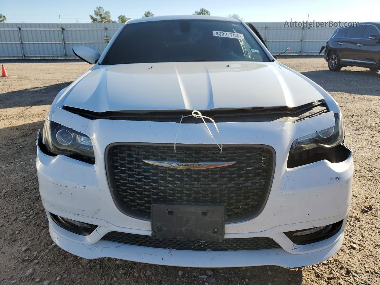 2017 Chrysler 300 S White vin: 2C3CCABG2HH668768