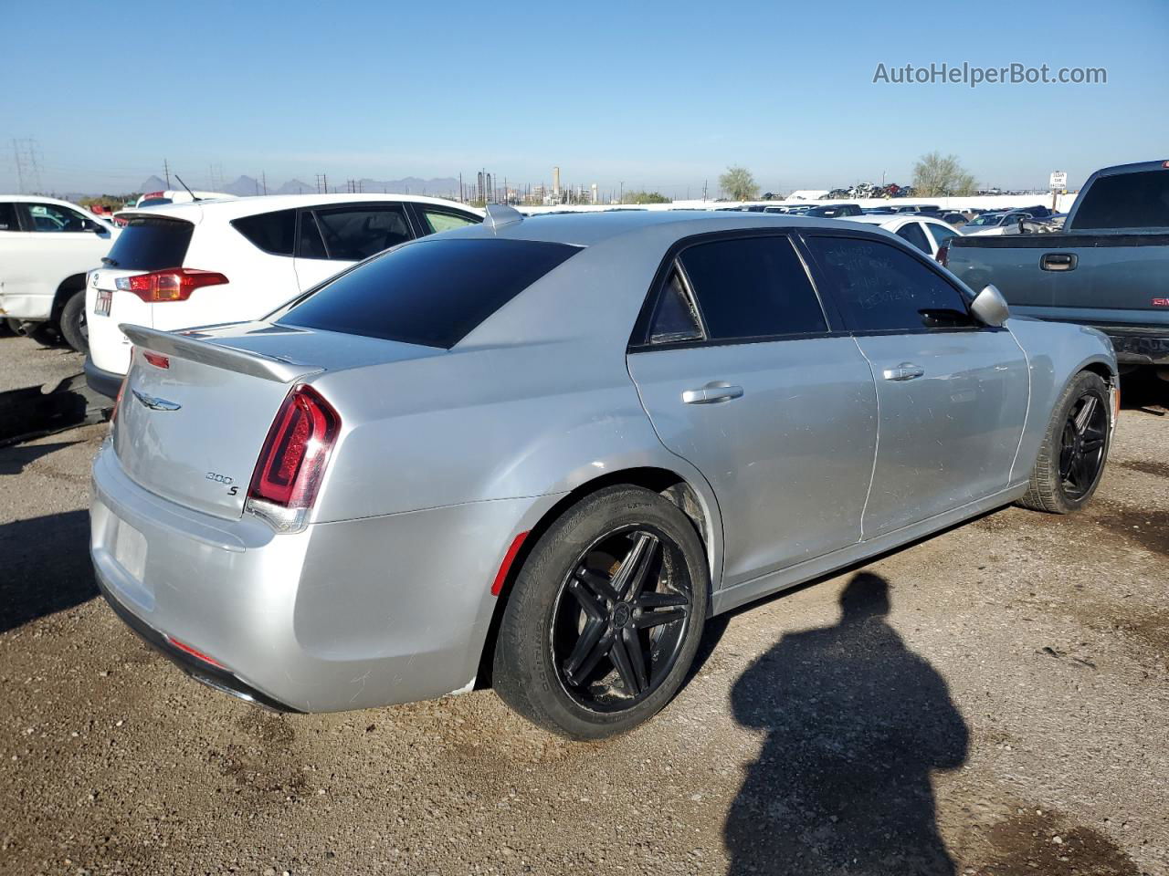 2017 Chrysler 300 S Silver vin: 2C3CCABG3HH639120