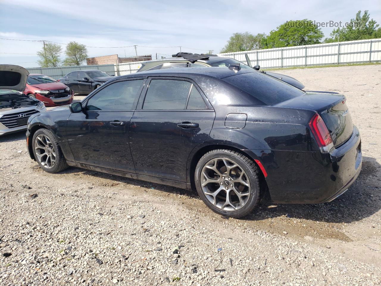 2017 Chrysler 300 S Черный vin: 2C3CCABG3HH662722