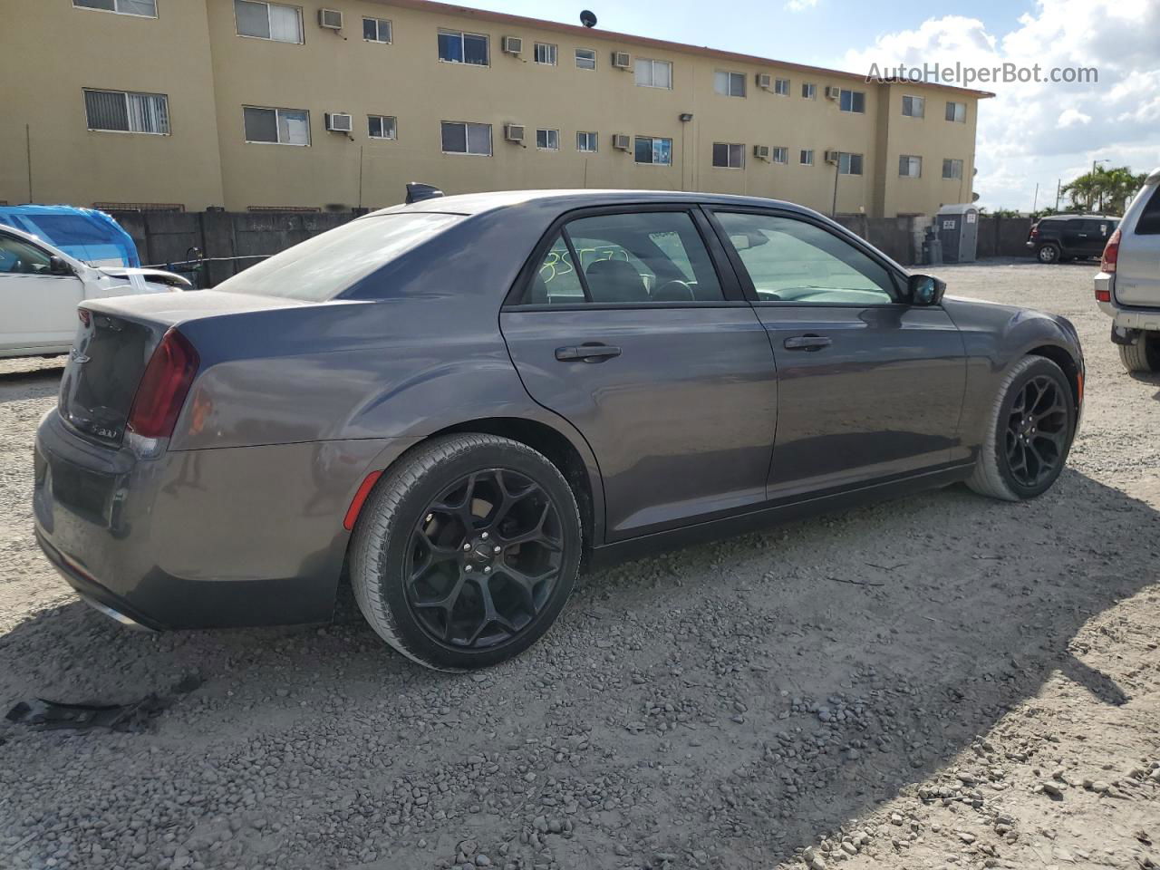 2019 Chrysler 300 S Серый vin: 2C3CCABG4KH515882