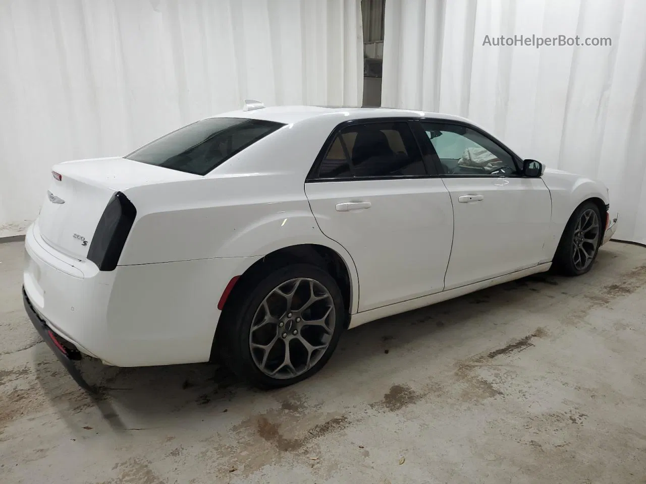 2016 Chrysler 300 S White vin: 2C3CCABG5GH230048