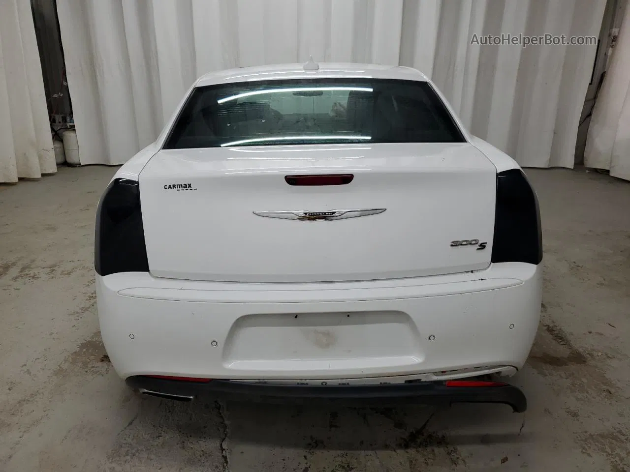 2016 Chrysler 300 S White vin: 2C3CCABG5GH230048