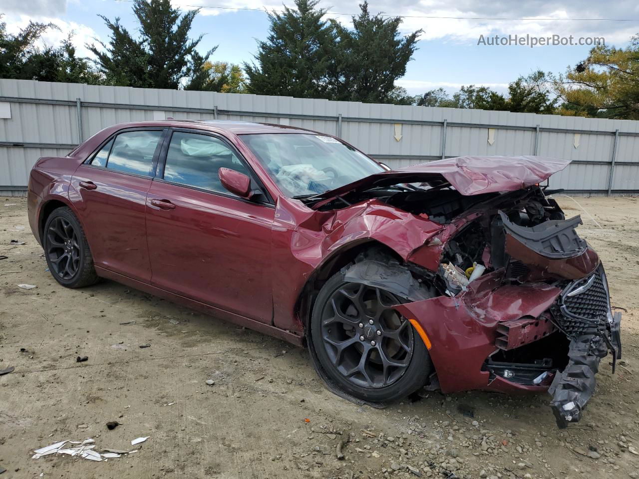 2019 Chrysler 300 S Burgundy vin: 2C3CCABG5KH686611