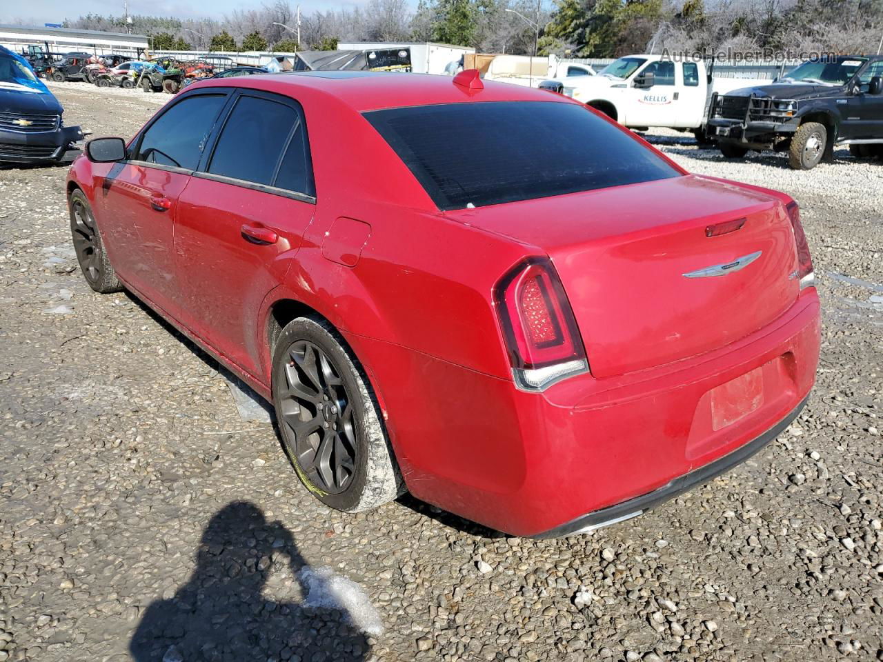 2017 Chrysler 300 S Красный vin: 2C3CCABG6HH506089