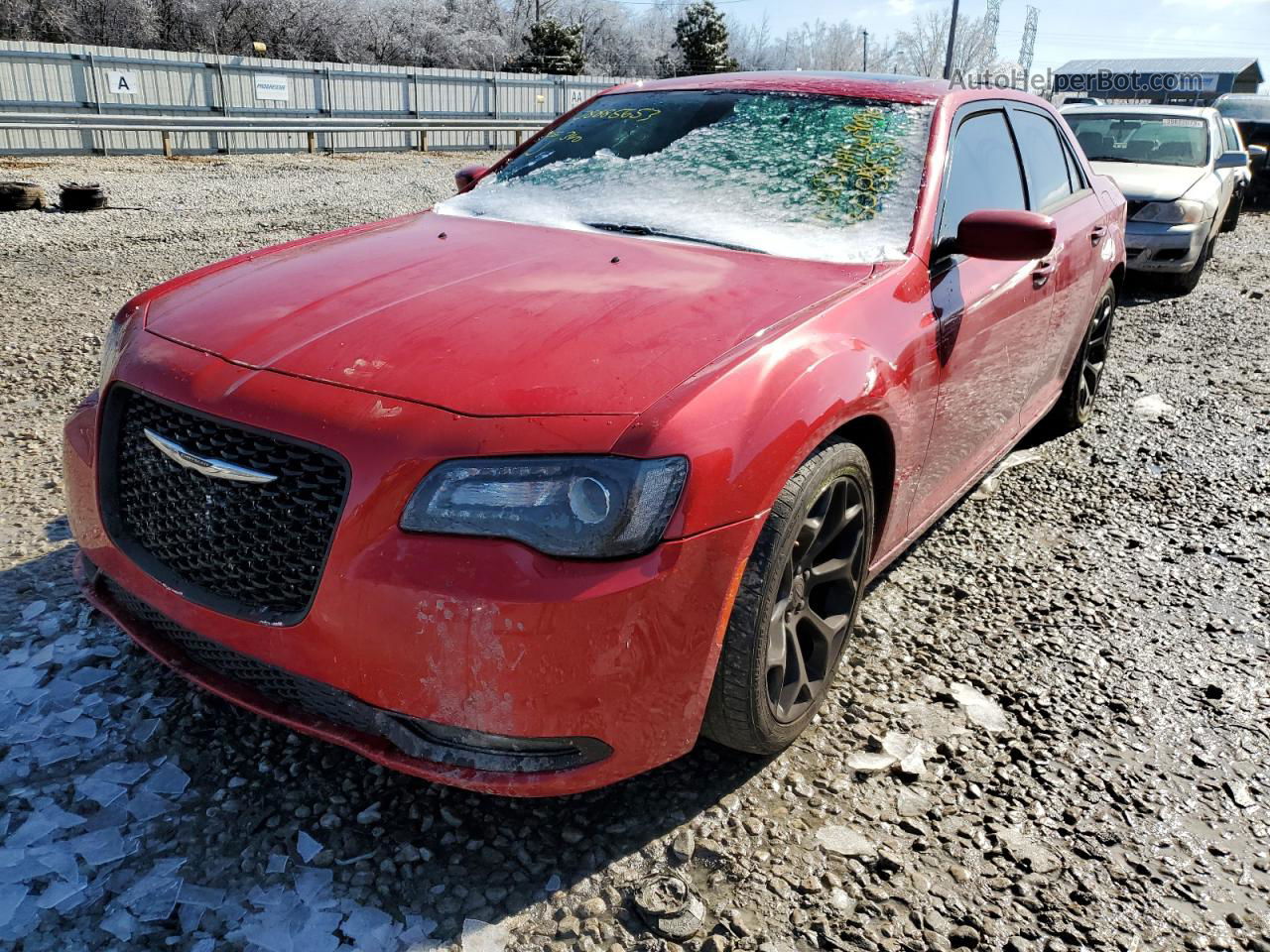 2017 Chrysler 300 S Красный vin: 2C3CCABG6HH506089