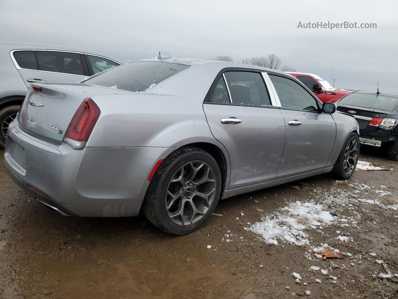 2016 Chrysler 300 S Серебряный vin: 2C3CCABG8GH161467