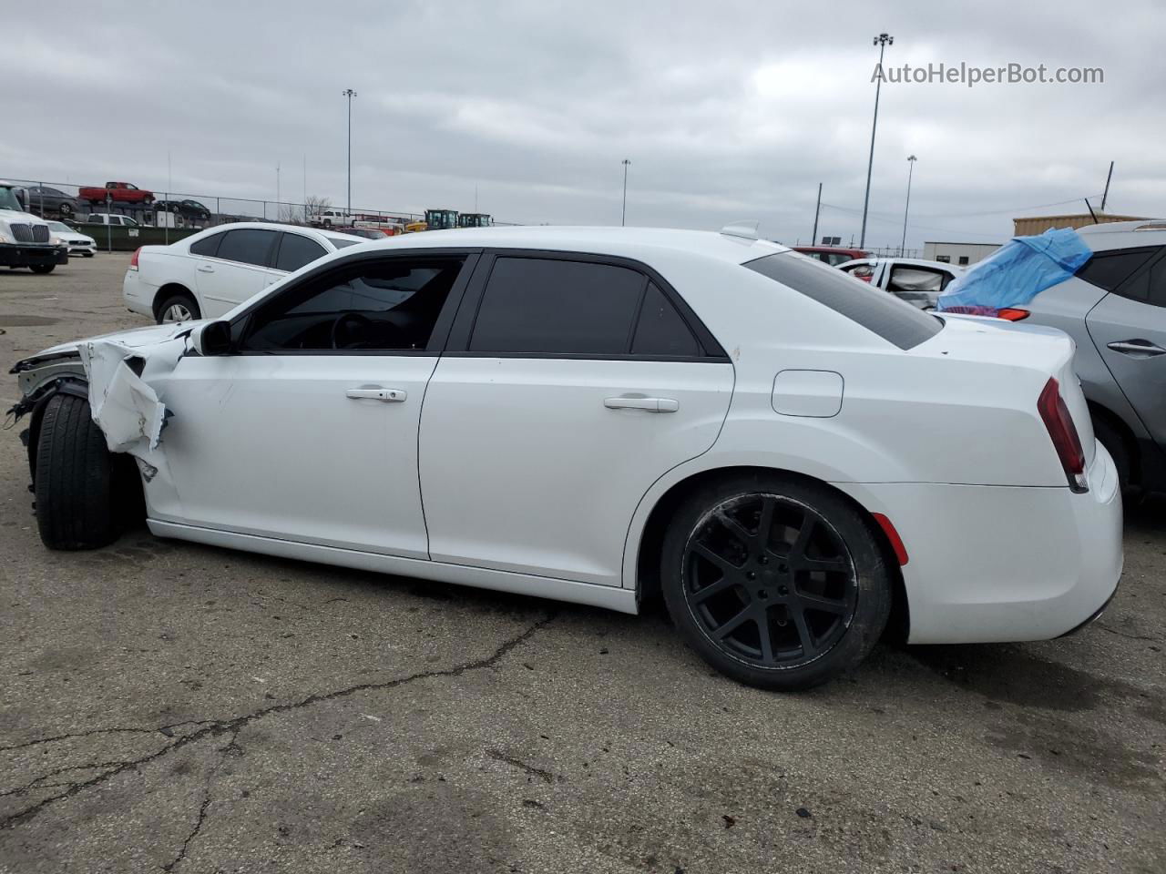 2019 Chrysler 300 S White vin: 2C3CCABG9KH566178