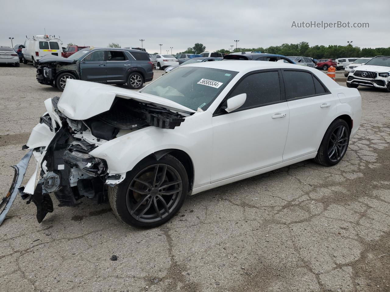 2017 Chrysler 300 S White vin: 2C3CCABGXHH662829