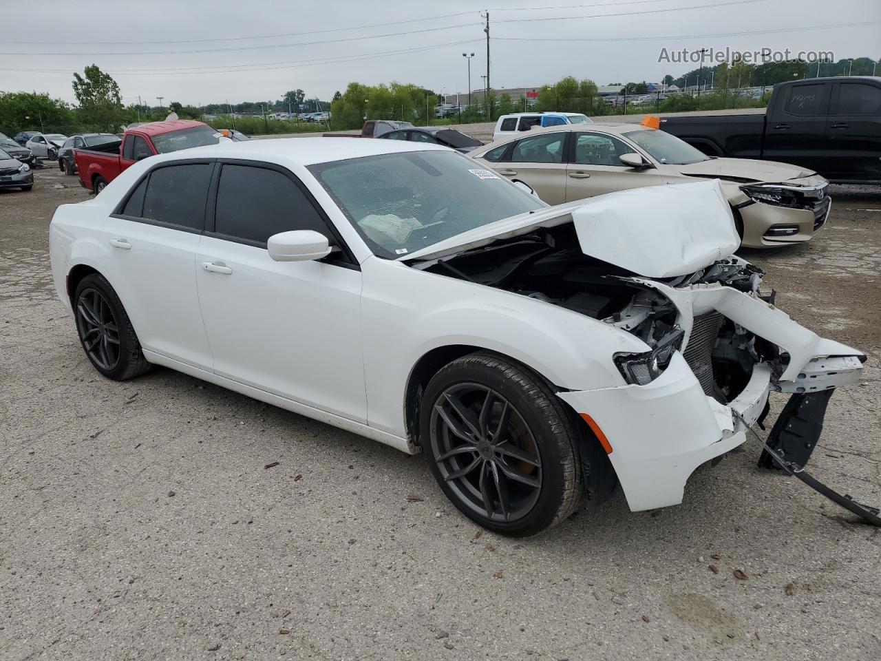 2017 Chrysler 300 S White vin: 2C3CCABGXHH662829