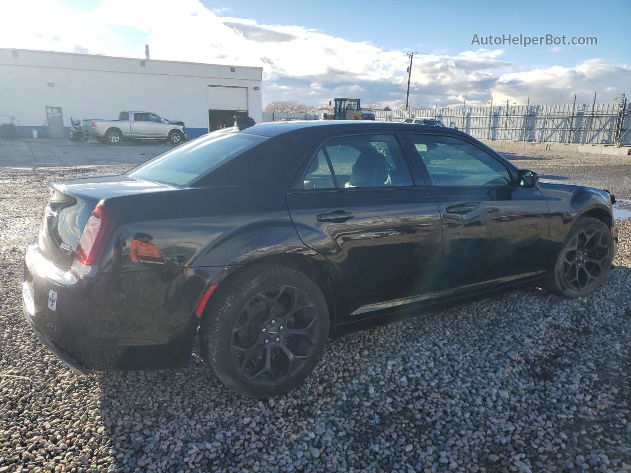 2019 Chrysler 300 S Black vin: 2C3CCABGXKH609474