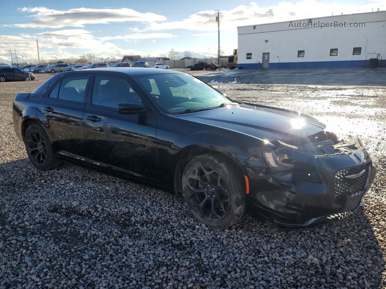 2019 Chrysler 300 S Black vin: 2C3CCABGXKH609474