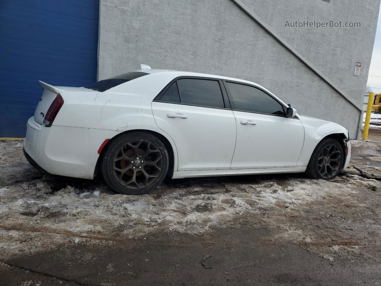 2016 Chrysler 300 S White vin: 2C3CCABT2GH330931