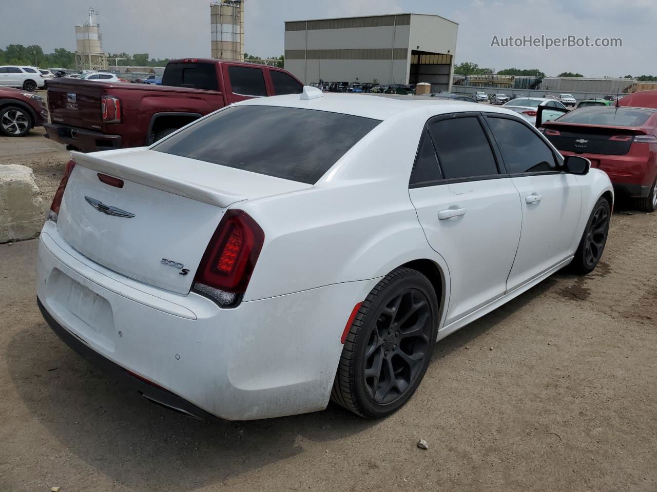 2017 Chrysler 300 S White vin: 2C3CCABT7HH646715