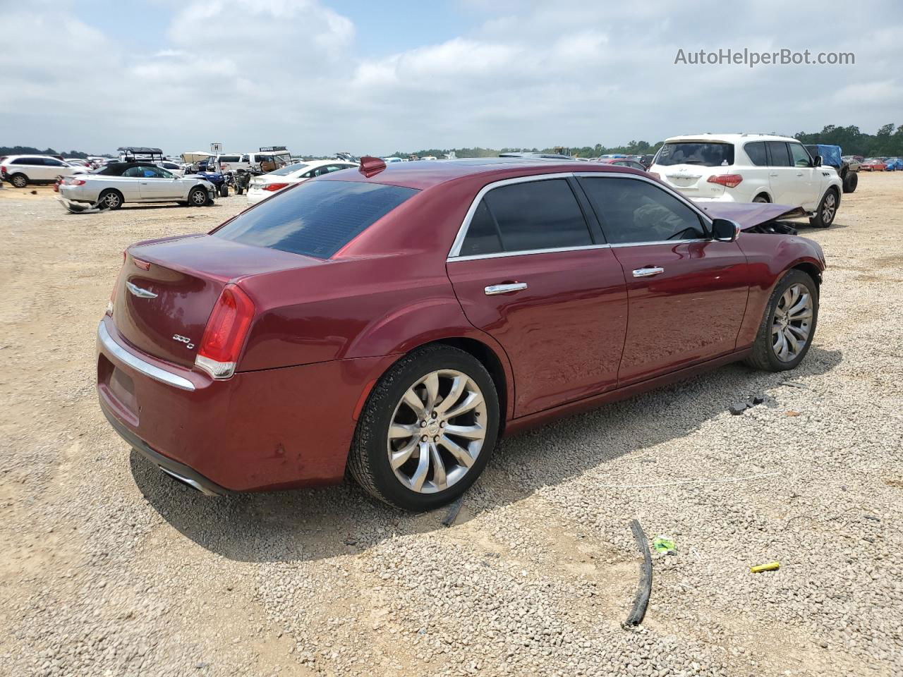 2017 Chrysler 300c  Red vin: 2C3CCAEG1HH570245