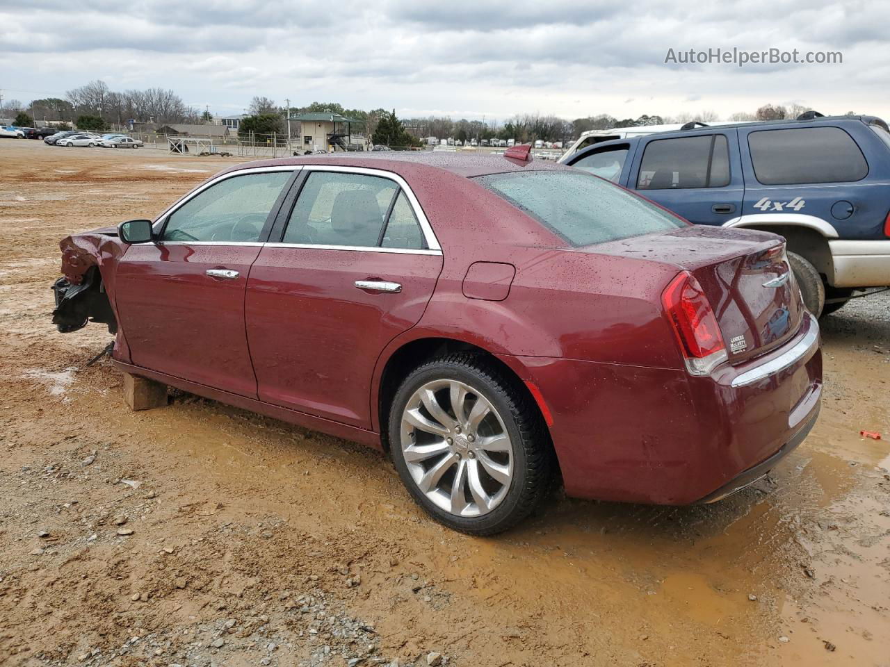 2016 Chrysler 300c  Maroon vin: 2C3CCAEG3GH135404