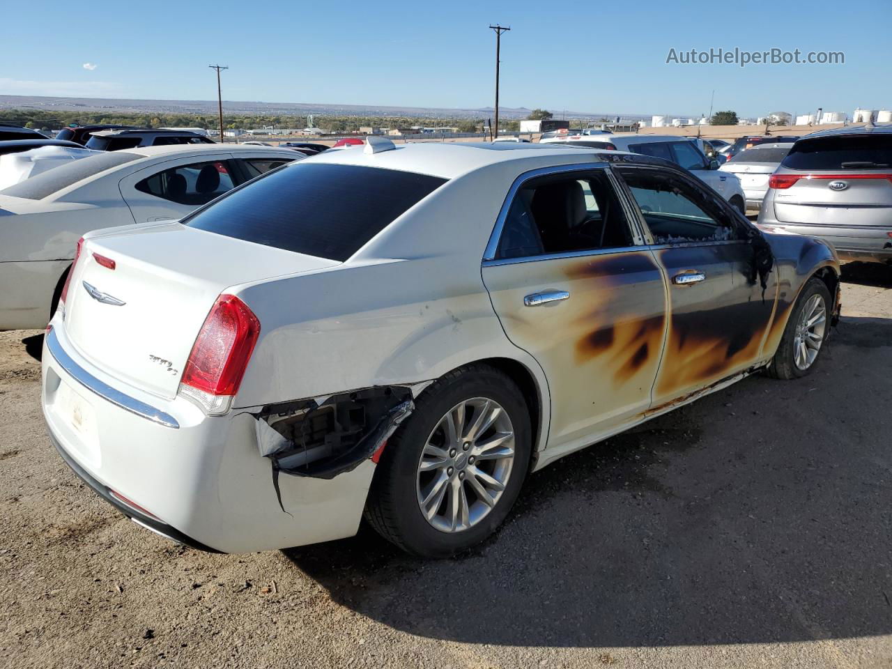 2016 Chrysler 300c  White vin: 2C3CCAEG3GH161324