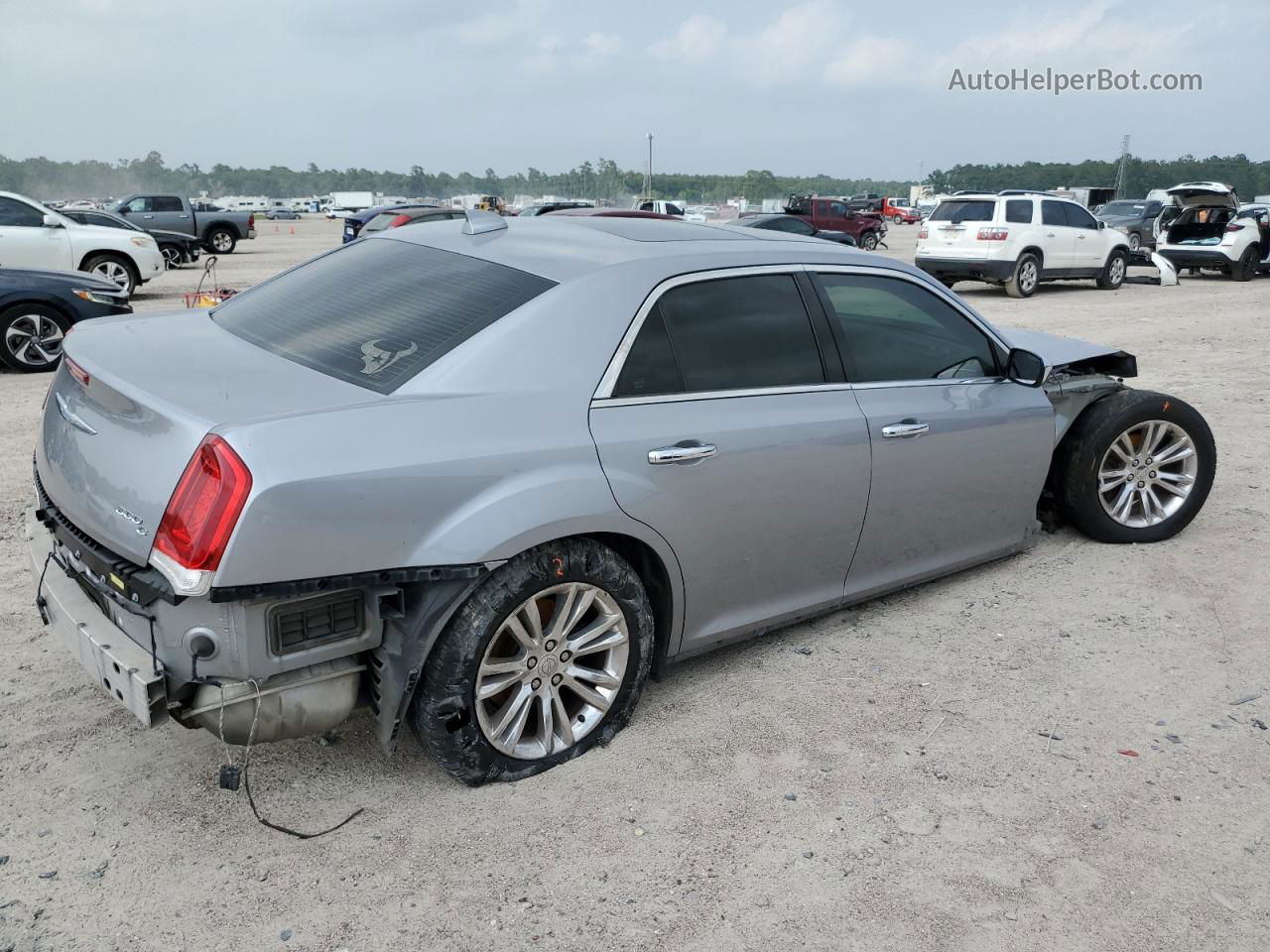 2017 Chrysler 300c  Серебряный vin: 2C3CCAEG3HH570893