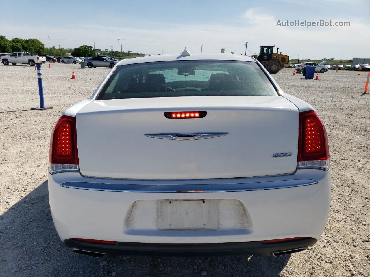 2019 Chrysler 300 Limited Белый vin: 2C3CCAEG3KH631408