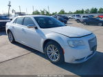 2017 Chrysler 300c   White vin: 2C3CCAEG5HH549883