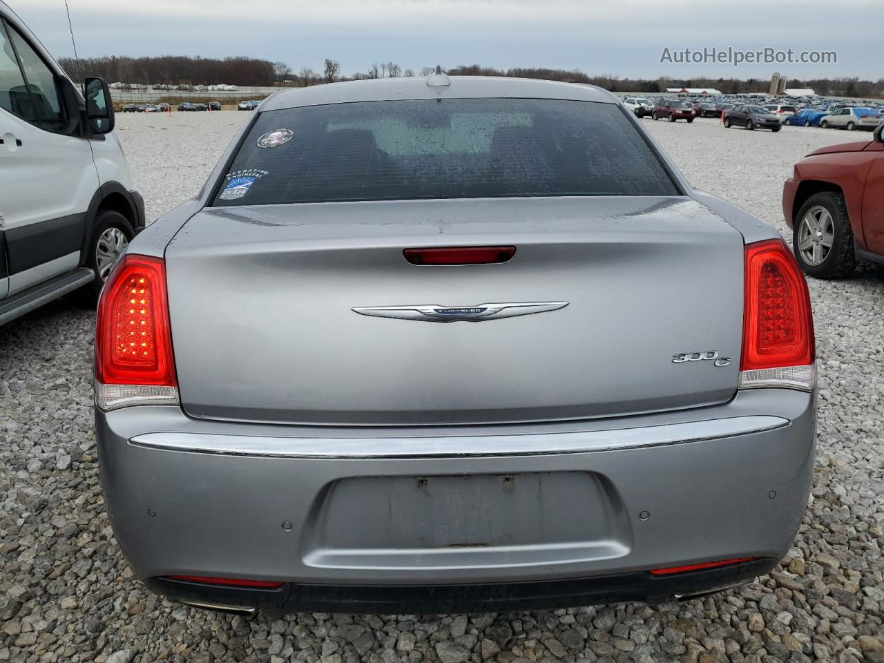 2017 Chrysler 300c  Серебряный vin: 2C3CCAEG5HH586495