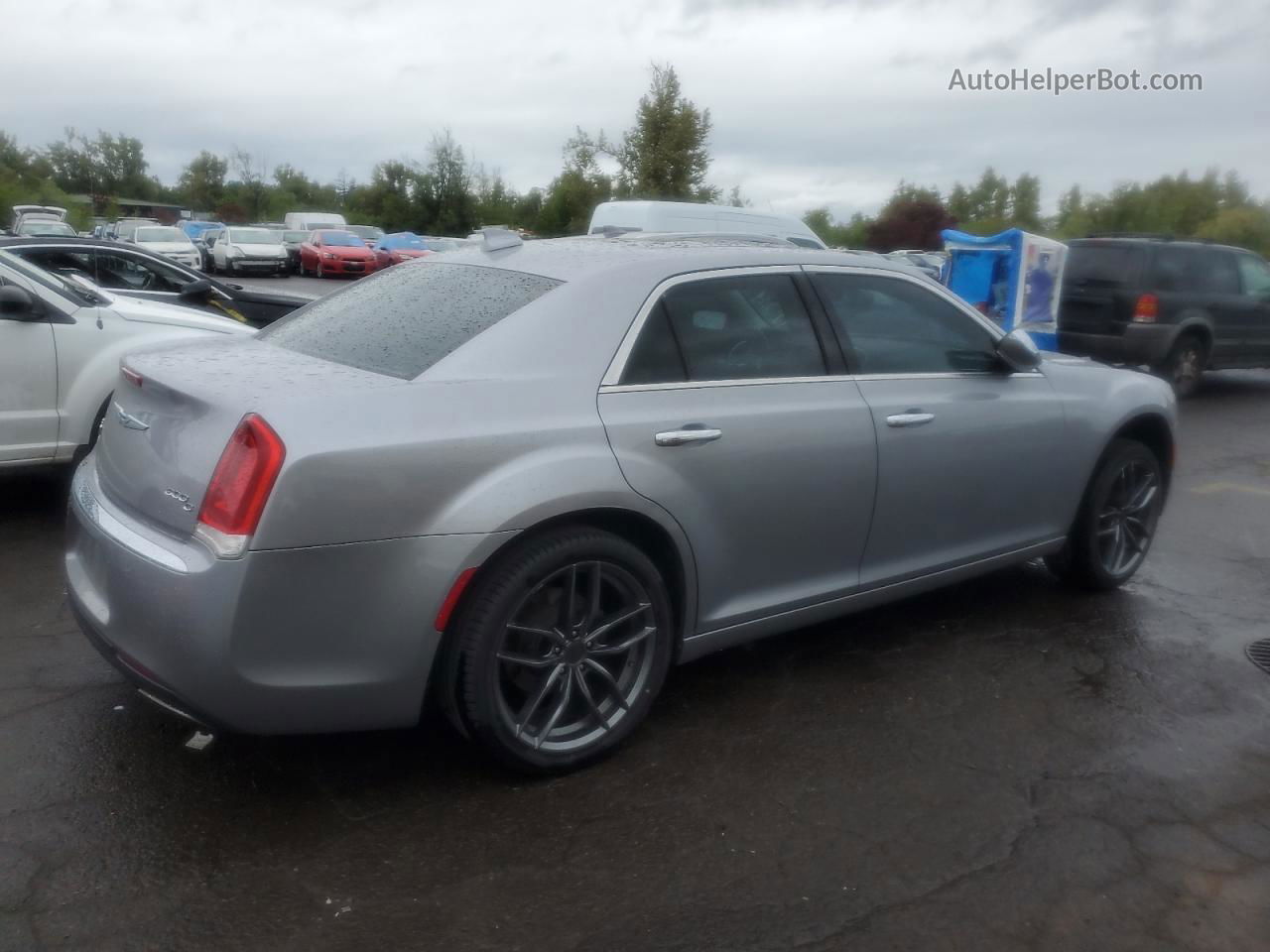 2016 Chrysler 300c  Silver vin: 2C3CCAEG6GH156473