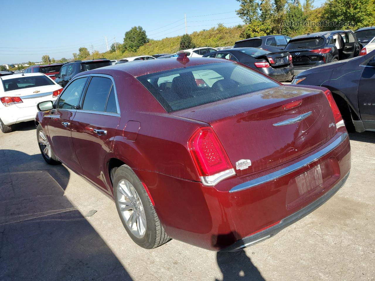 2017 Chrysler 300c  Красный vin: 2C3CCAEG6HH579877